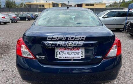 Nissan Versa  '2013