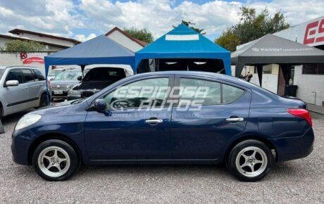 Nissan Versa  '2013