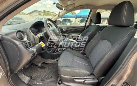 Nissan Versa  '2019